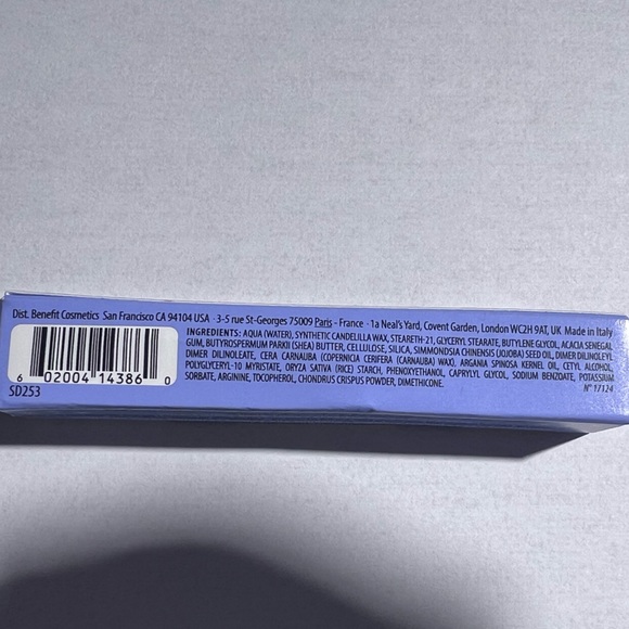 Benefit Fluff Up Brow Wax - Picture 4 of 5